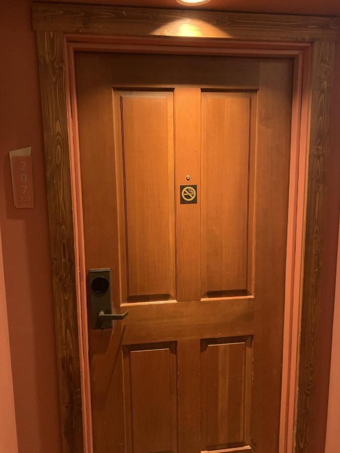 | Highland House 207 Slopeside, Village Area, Ski in out