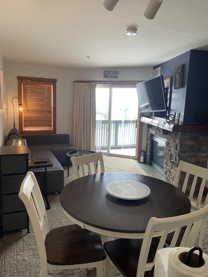 | Highland House 207 Slopeside, Village Area, Ski in out