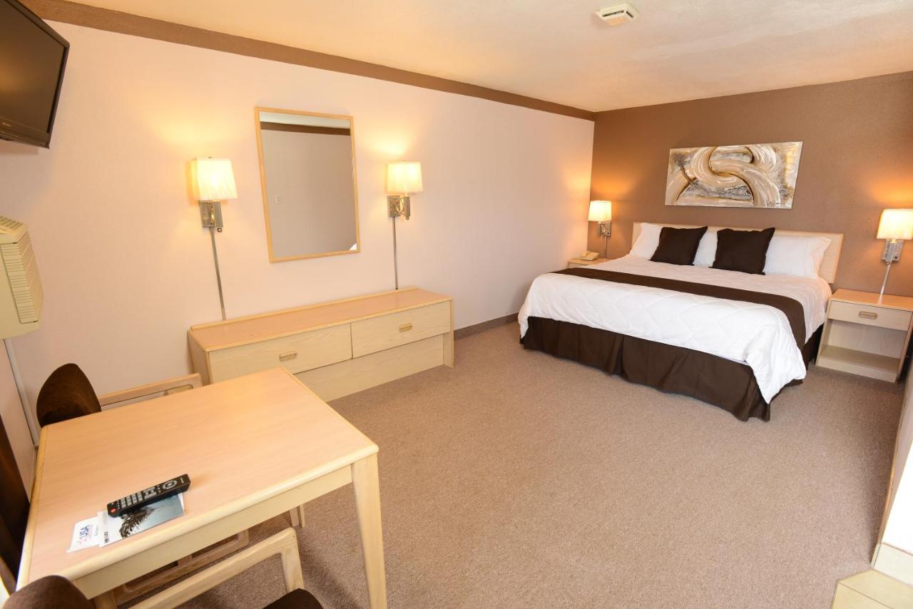 | Burlington Inn