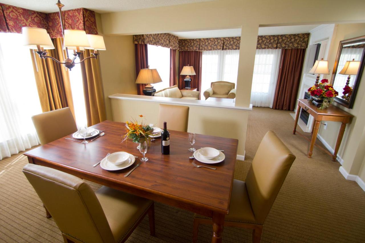Two-Bedroom at Hilton Vacation Club Greensprings Williamsburg