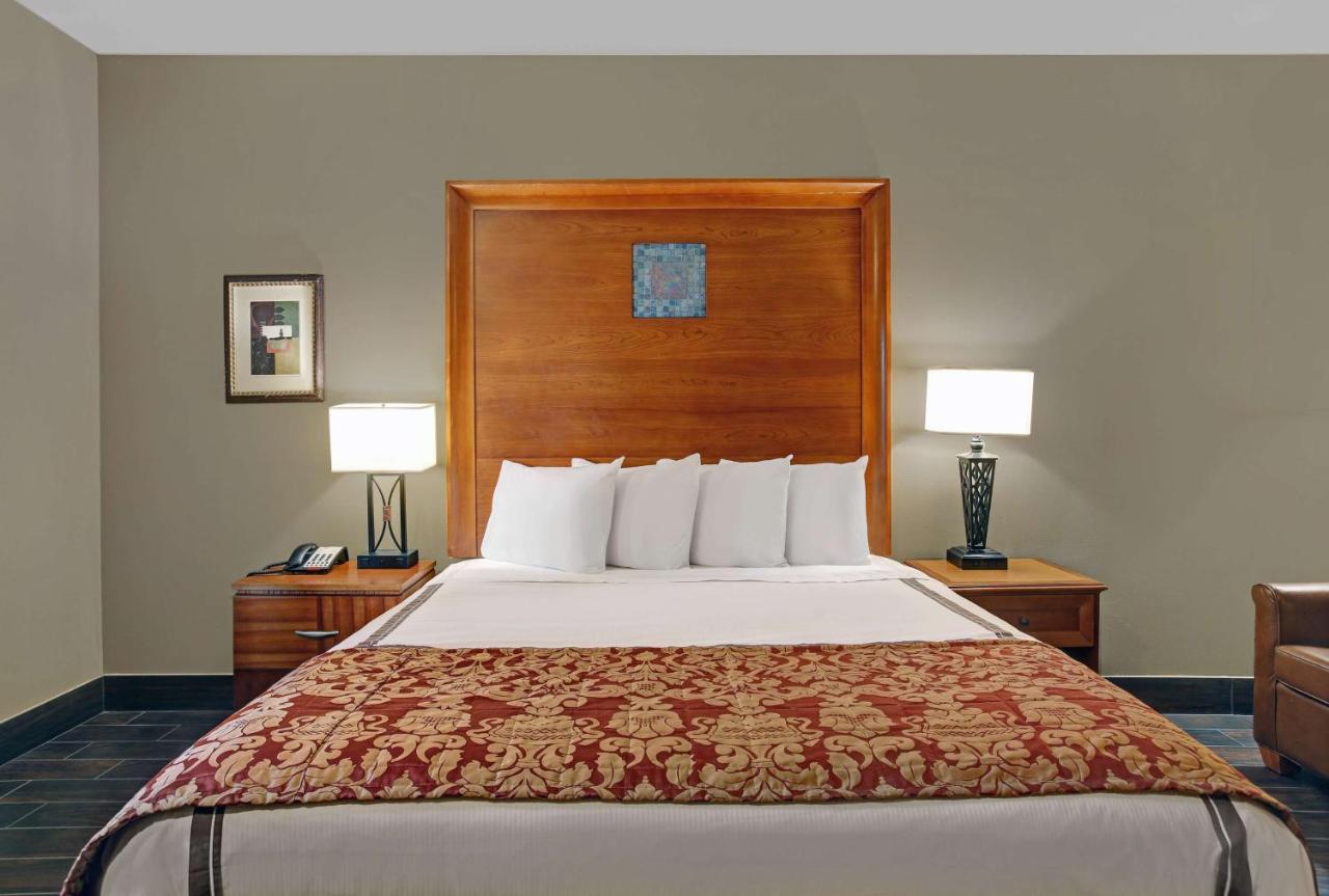 King Room - Disability Access - Non-Smoking at Studio 6 Odessa, TX