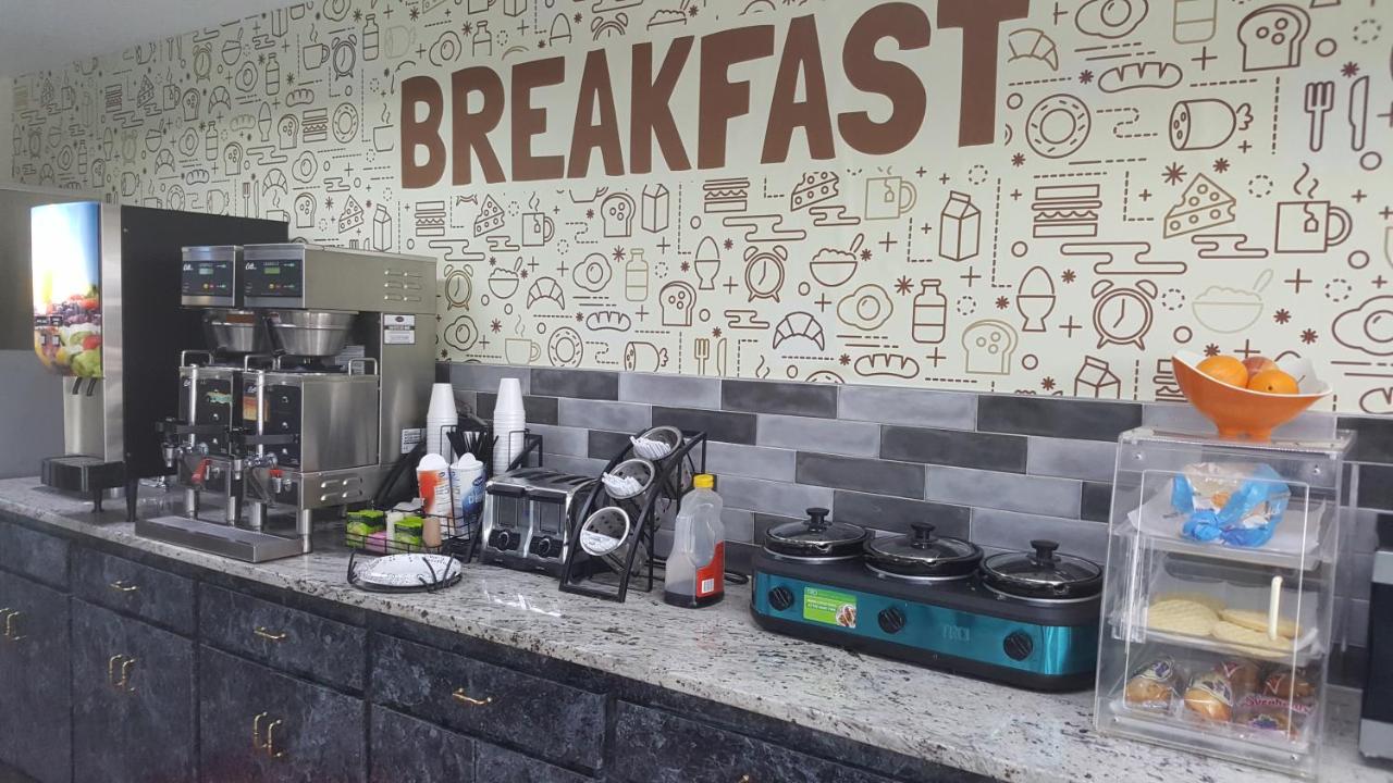 | Econo Lodge Oak Grove