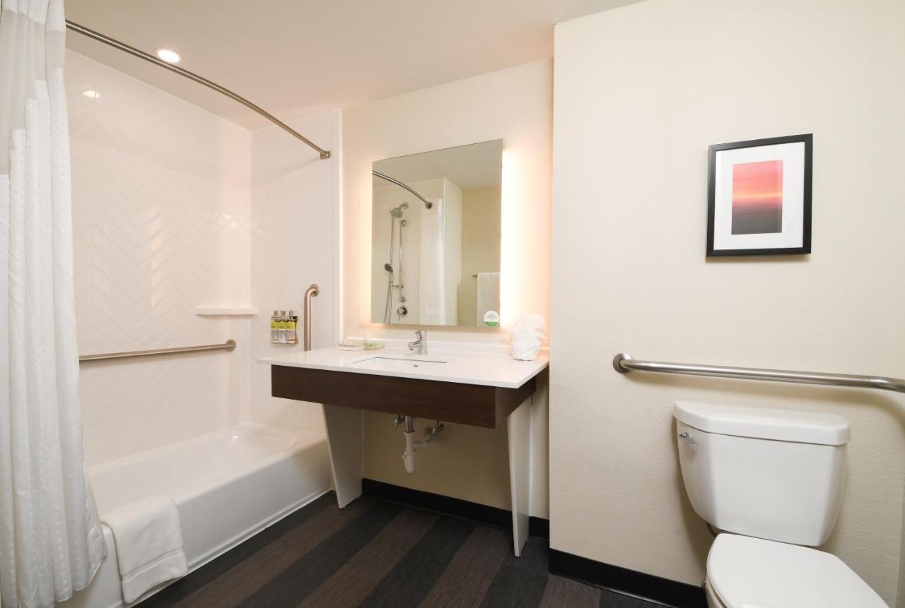 | Holiday Inn Fredericksburg - Conference Center, an IHG Hotel