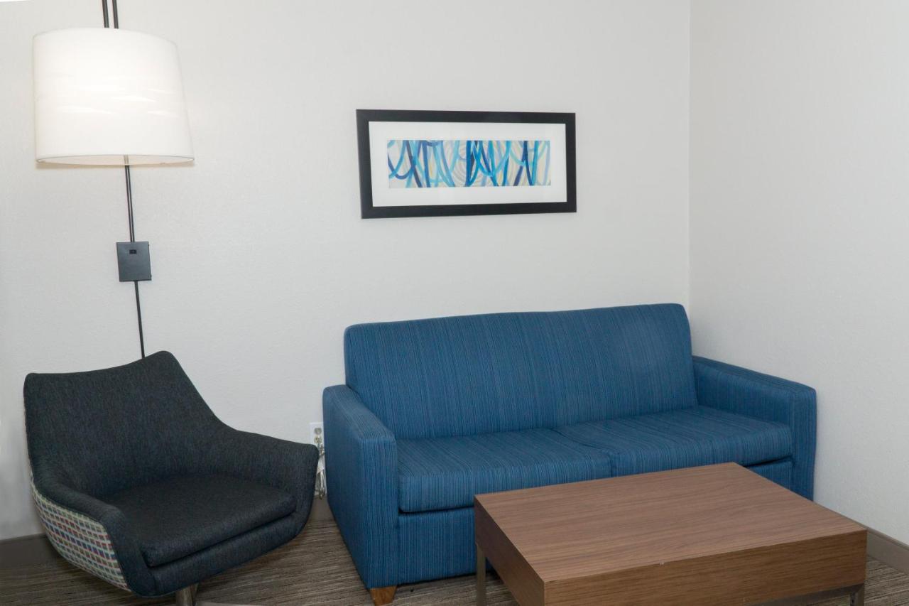 Suite - Non-Smoking at Holiday Inn Express Hotel & Suites Madison by IHG