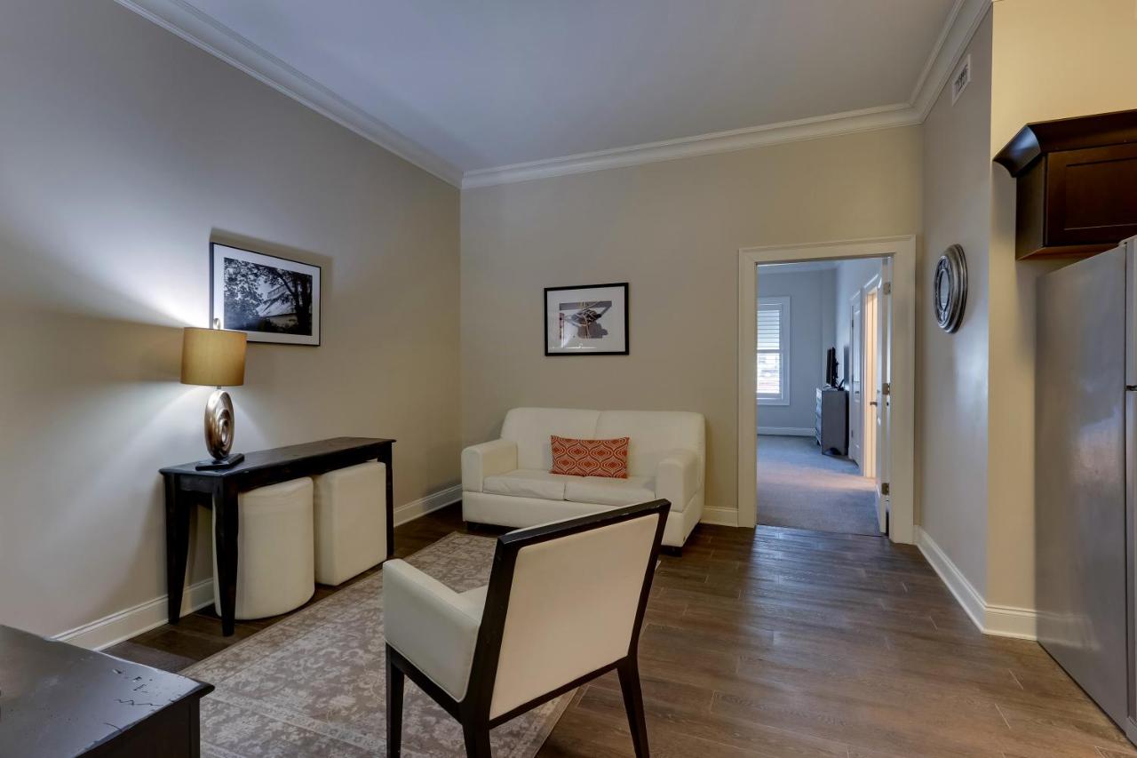 Queen Suite at The Mantissa Hotel