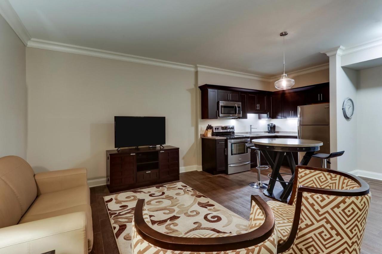 King Suite at The Mantissa Hotel