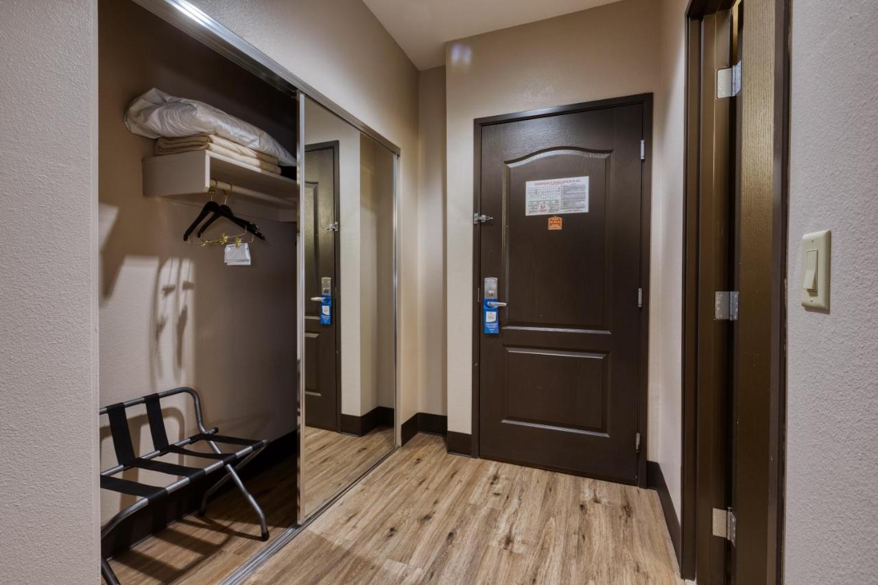 Two Queen Beds Studio Suite - Non-Smoking at The Azure Hotel