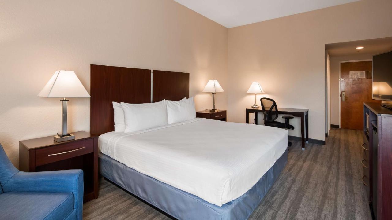 | Best Western Tampa