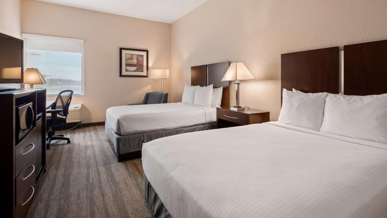 | Best Western Tampa