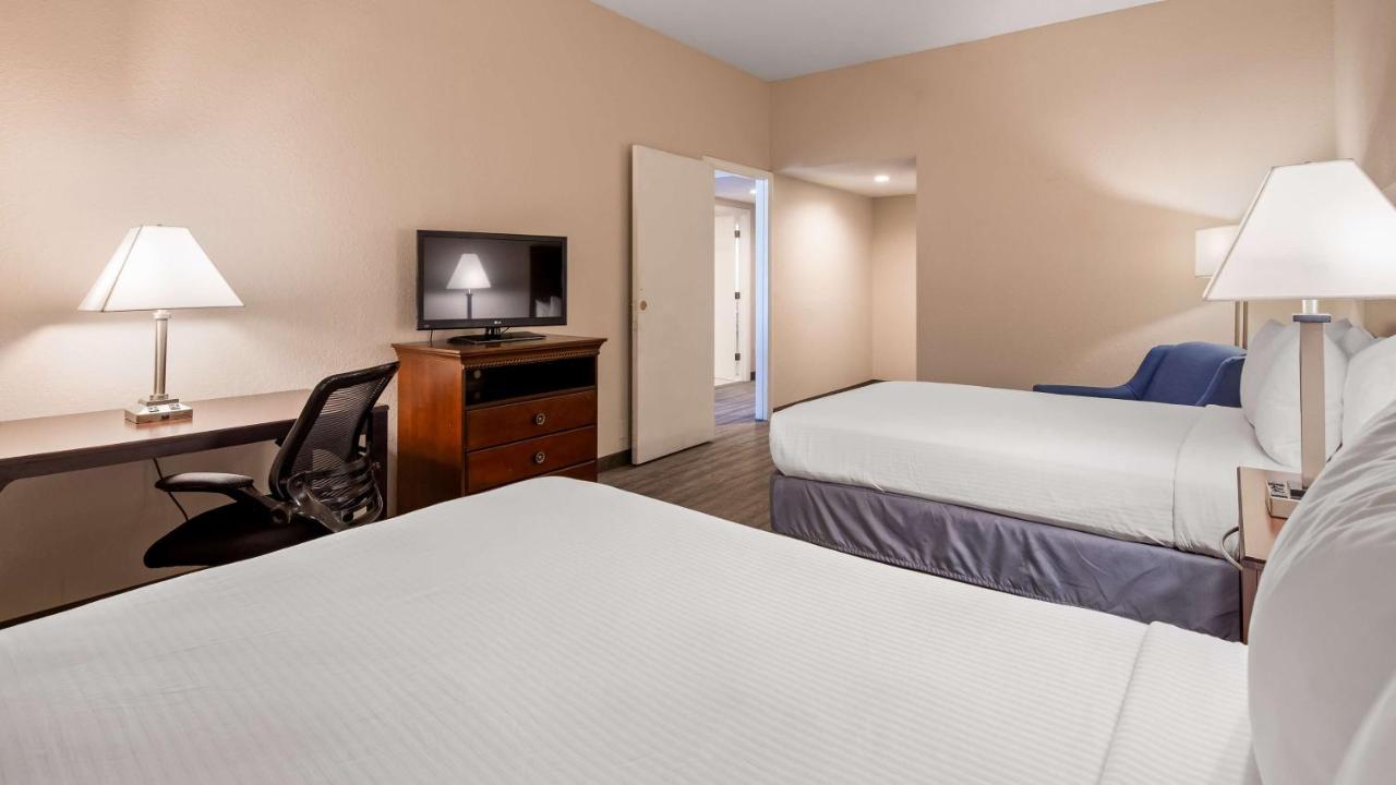 | Best Western Tampa