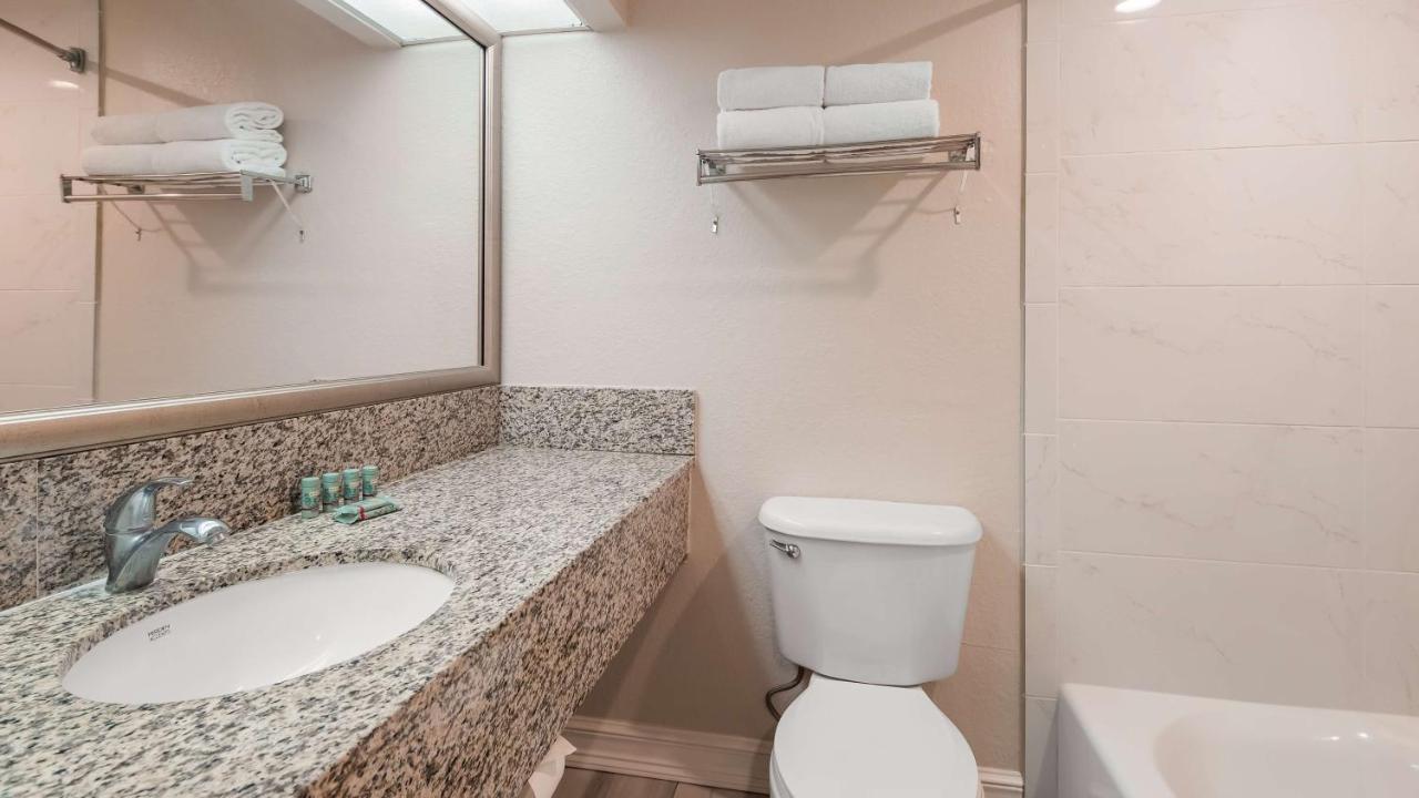 | Best Western Tampa
