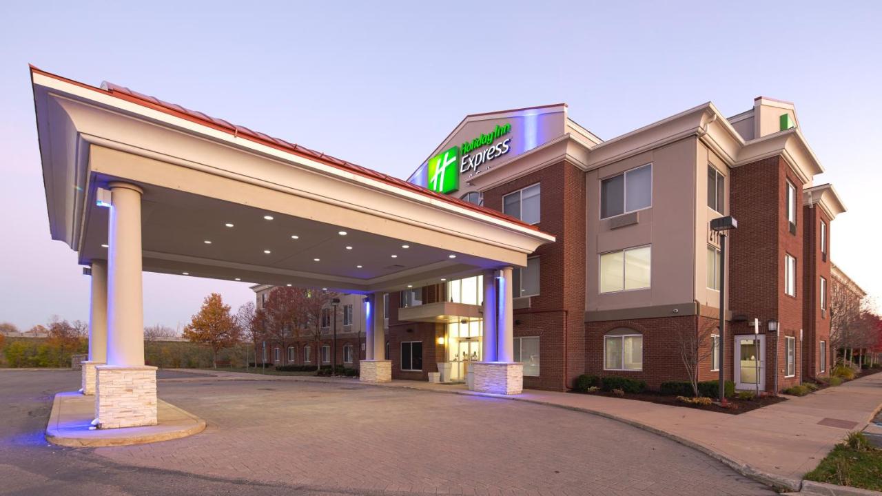  | Holiday Inn Express Hotel & Suites Detroit - Farmington Hills, an IHG Hotel