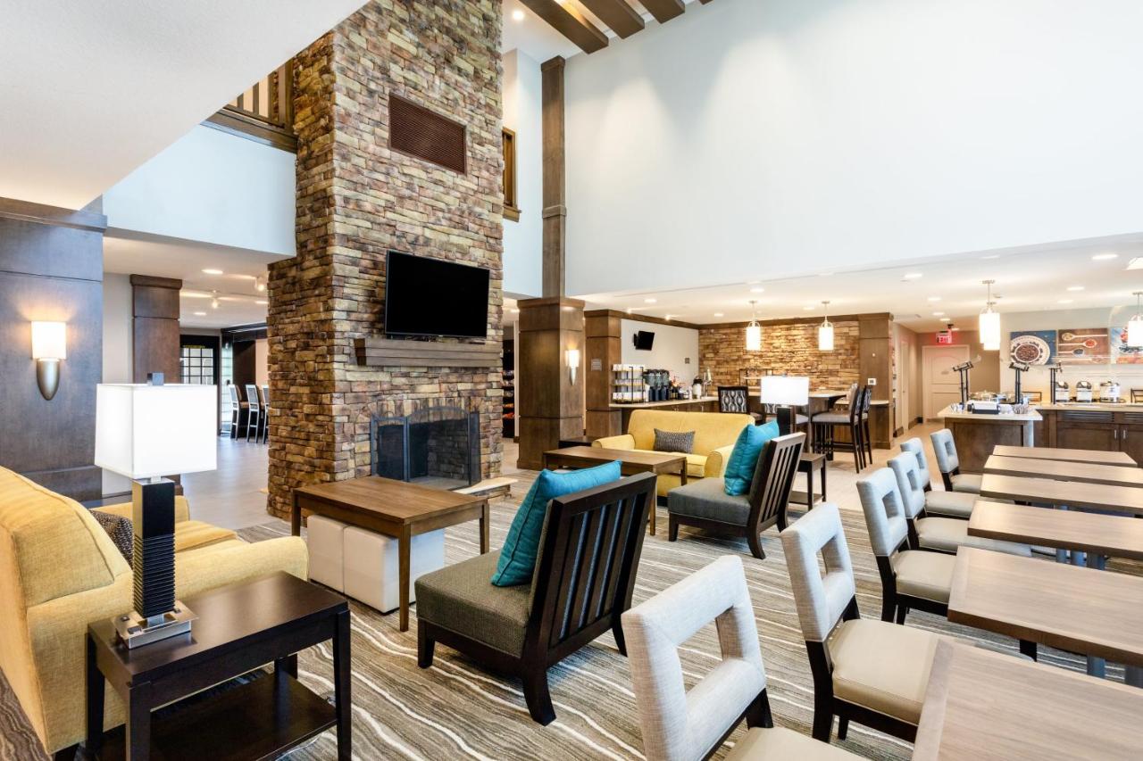 | Staybridge Suites - Fort Lauderdale Airport - West, an IHG Hotel