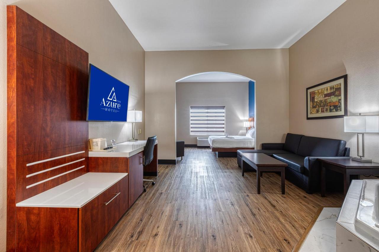 One King Bed - Presidential Spa Tub Suite - Non-Smoking at The Azure Hotel