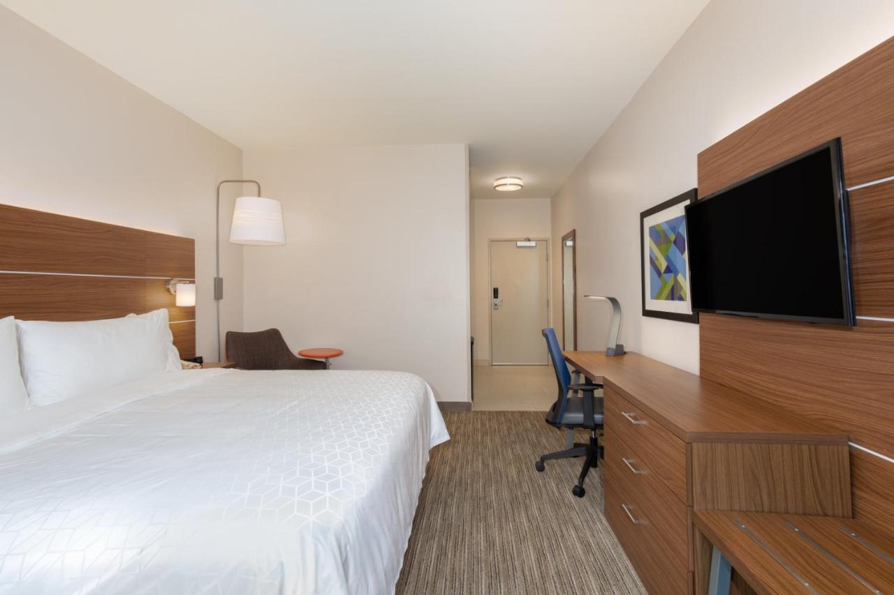 Holiday Inn Express & Suites Phoenix Tempe - University