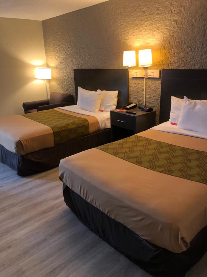 Family Double Room at Econo Lodge Metro