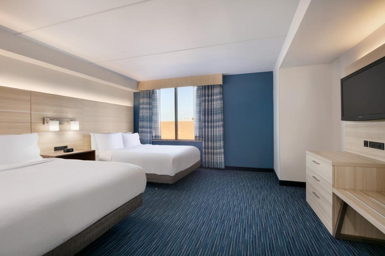 Queen Suite with Sofa Bed at Holiday Inn Express Hotel & Suites Norfolk Airport by IHG