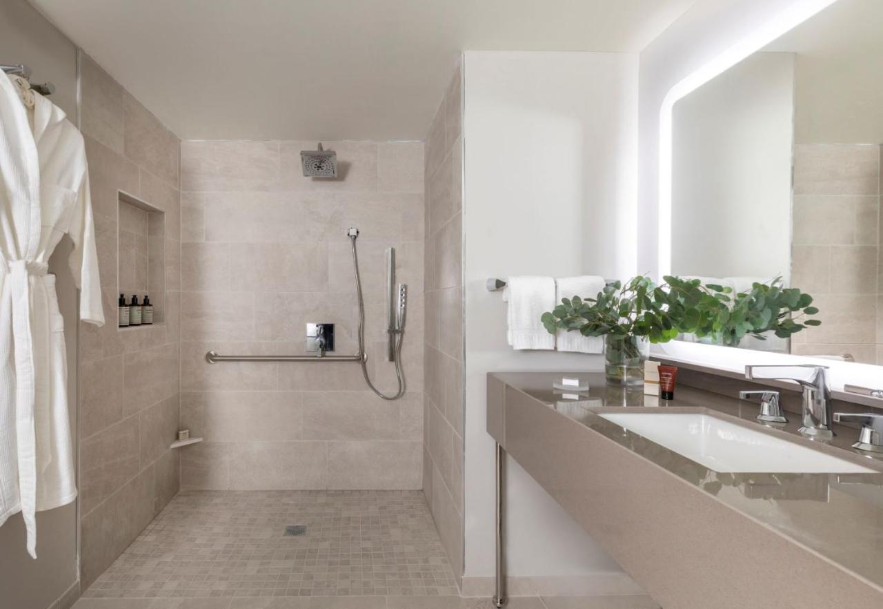 | Hotel Madera
