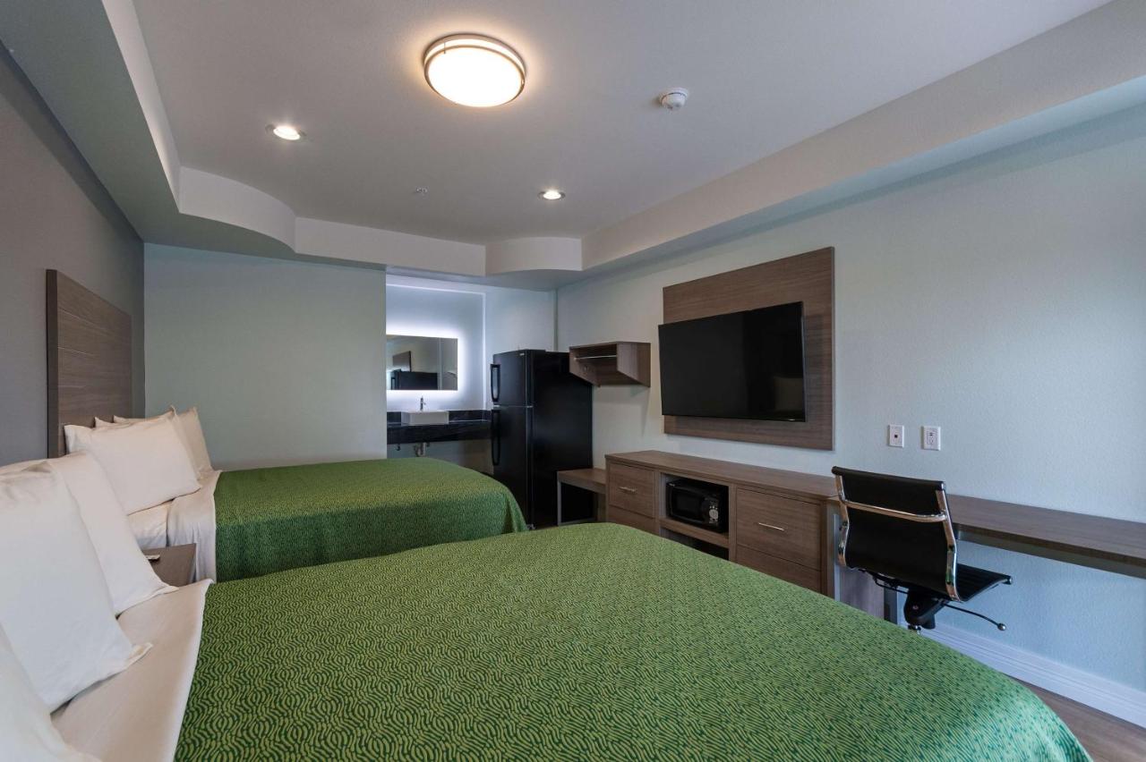 | Baymont by Wyndham Kingwood