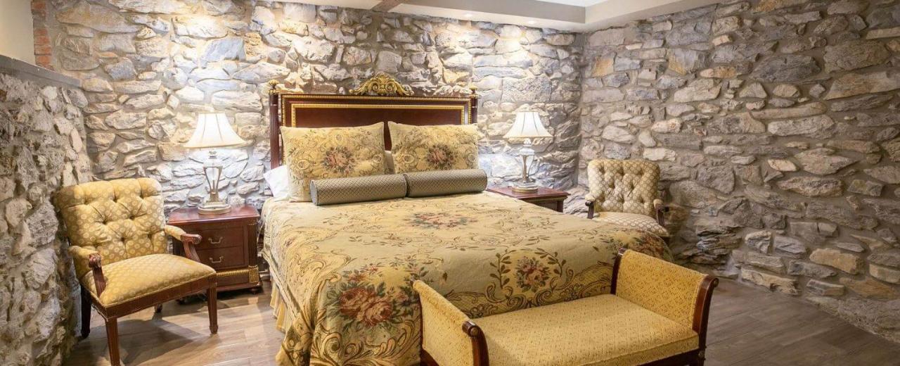 | Cameron Estate Inn