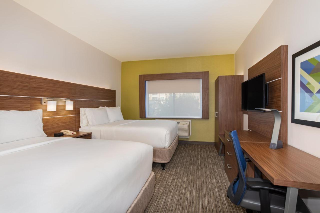 Holiday Inn Express & Suites Phoenix Tempe - University