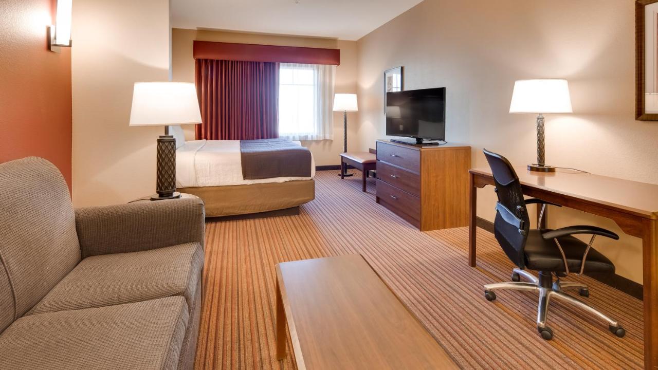 Queen Suite with Sofa Bed - Disability Access at Best Western Plus Chandler Hotel & Suites