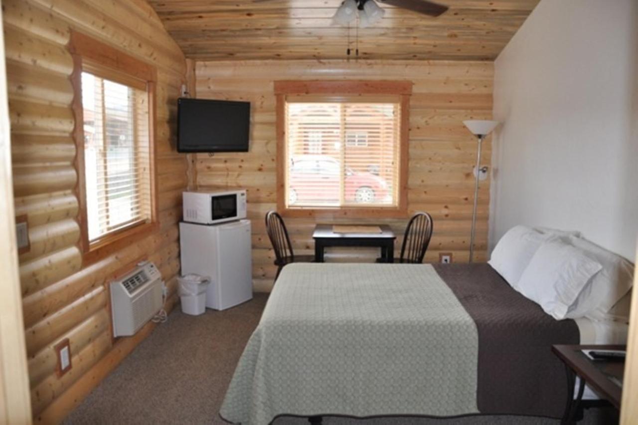 | Bryce Country Cabins