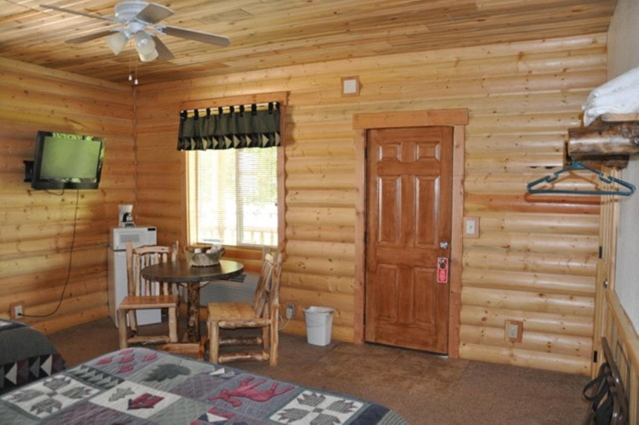 | Bryce Country Cabins