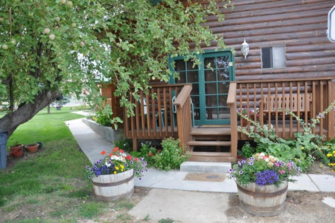 | Bryce Country Cabins