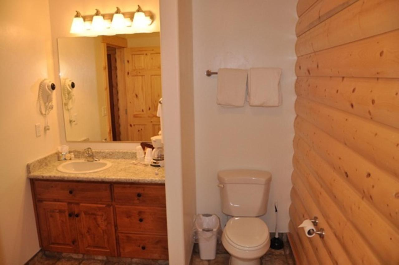 | Bryce Country Cabins