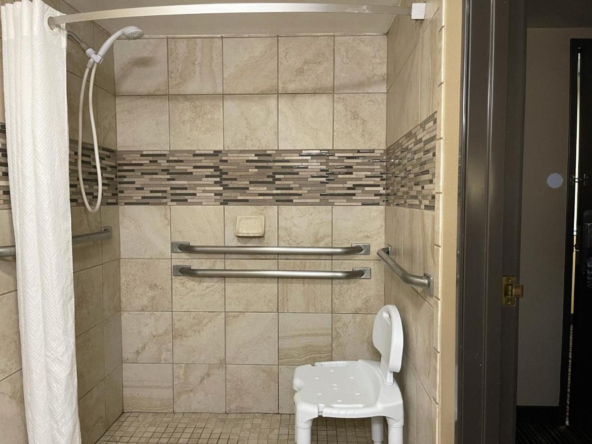 King Room - Mobility Access/Non-Smoking at Super 8 by Wyndham Casa Grande