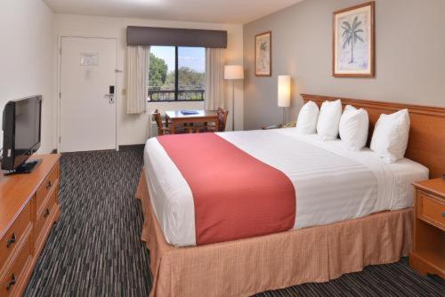 Room #23911814 at Pleasant Inn