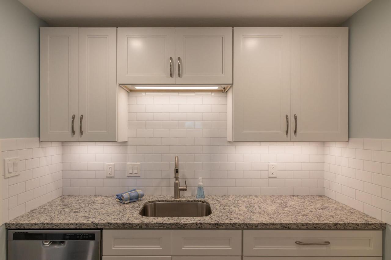  | NEW Completely remodeled villa with beach and heated pool access