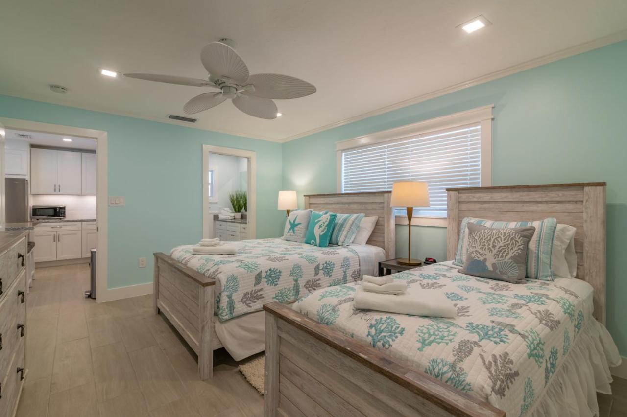  | NEW Completely remodeled villa with beach and heated pool access
