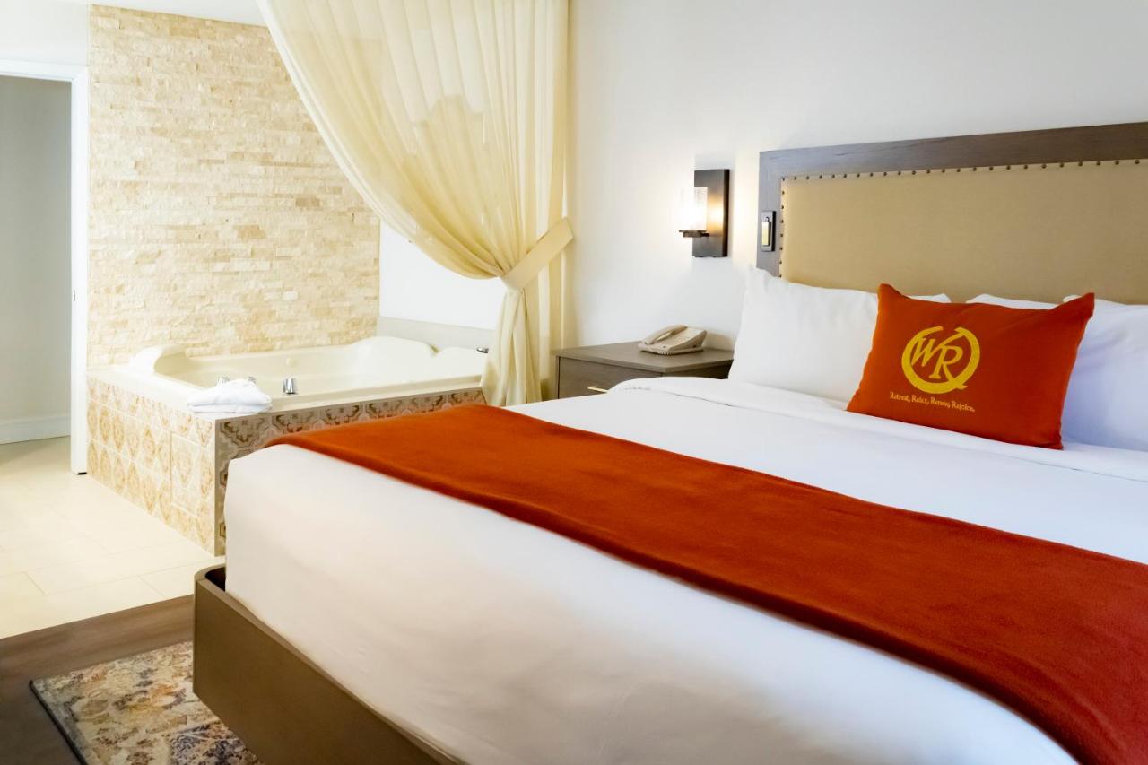 Deluxe Two-Bedroom Villa with Sofa Bed at Westgate Flamingo Bay Resort
