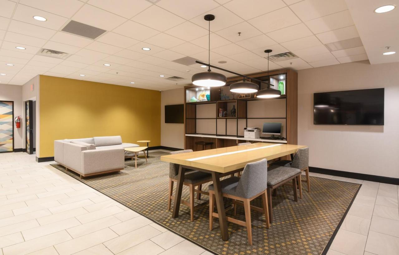| Holiday Inn Fredericksburg - Conference Center, an IHG Hotel