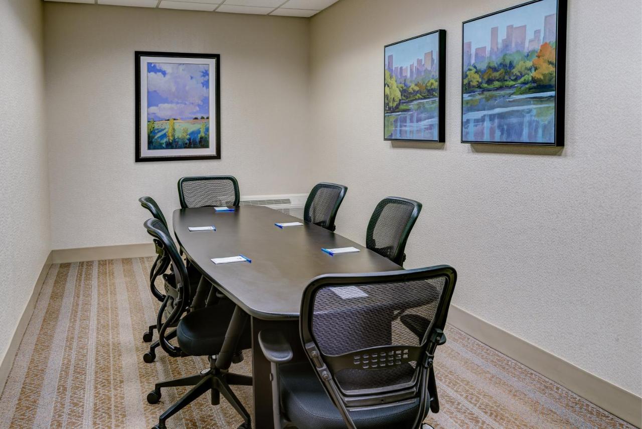 | Holiday Inn East Windsor, an IHG Hotel