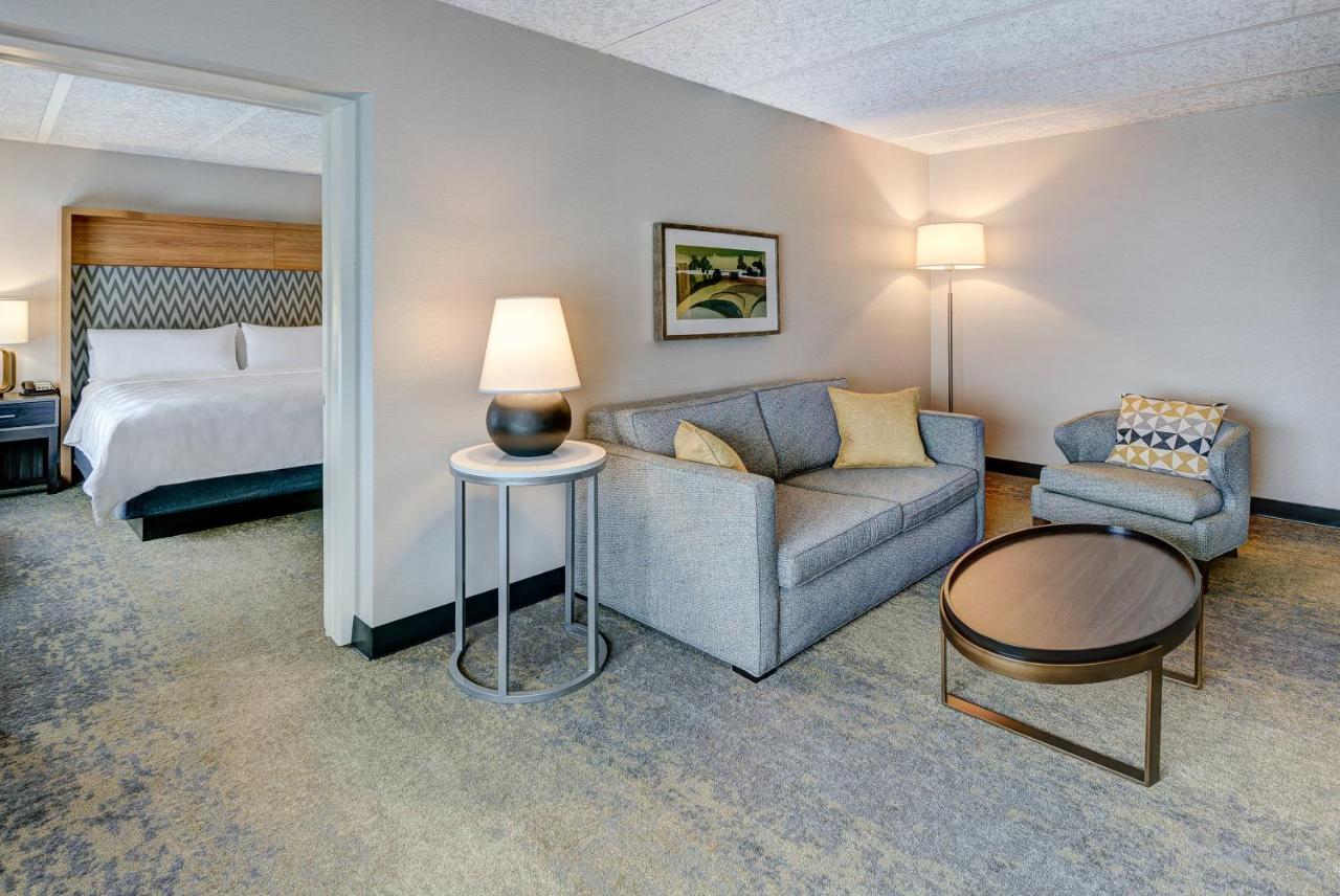 | Holiday Inn East Windsor, an IHG Hotel