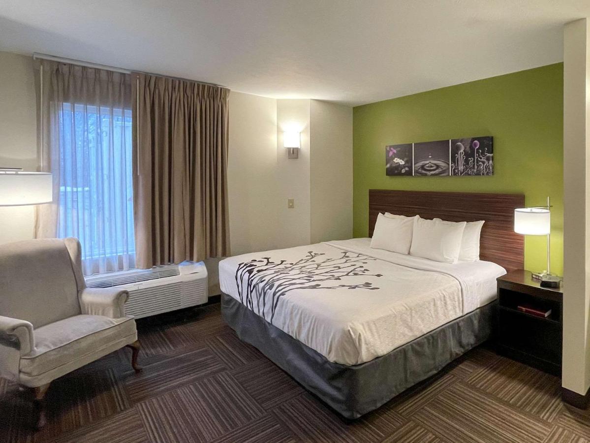 King Room - Non-Smoking at Sleep Inn Antigo