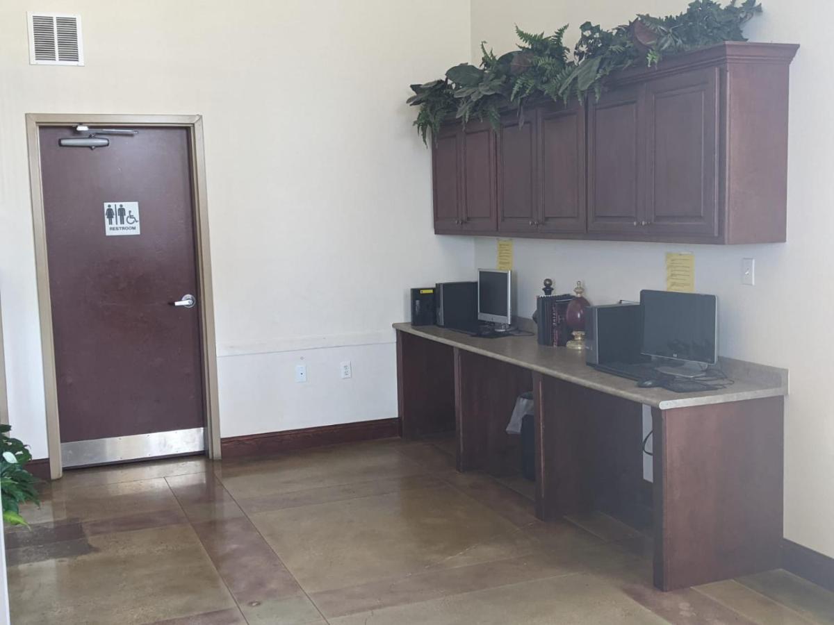 | Heritage Inn and Suites