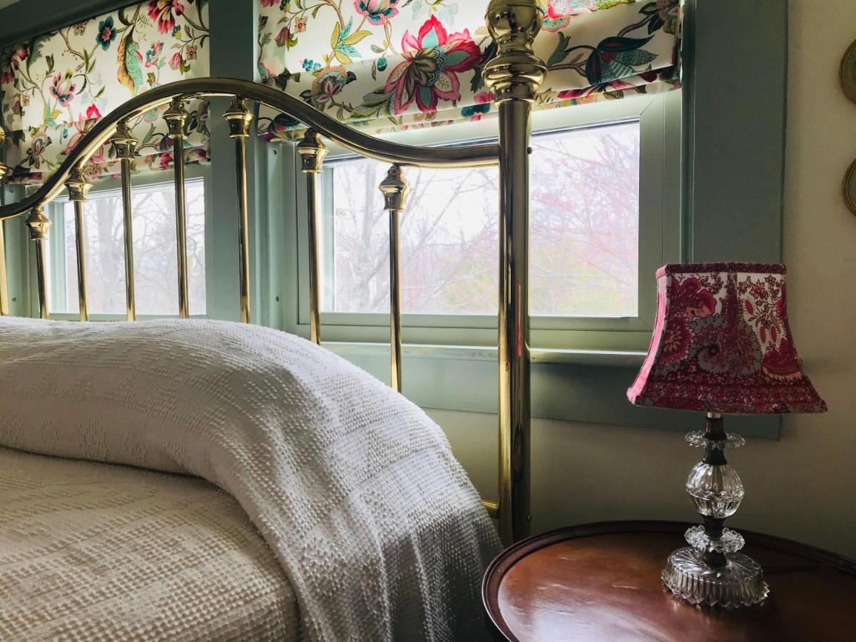 | The Belmont Inn