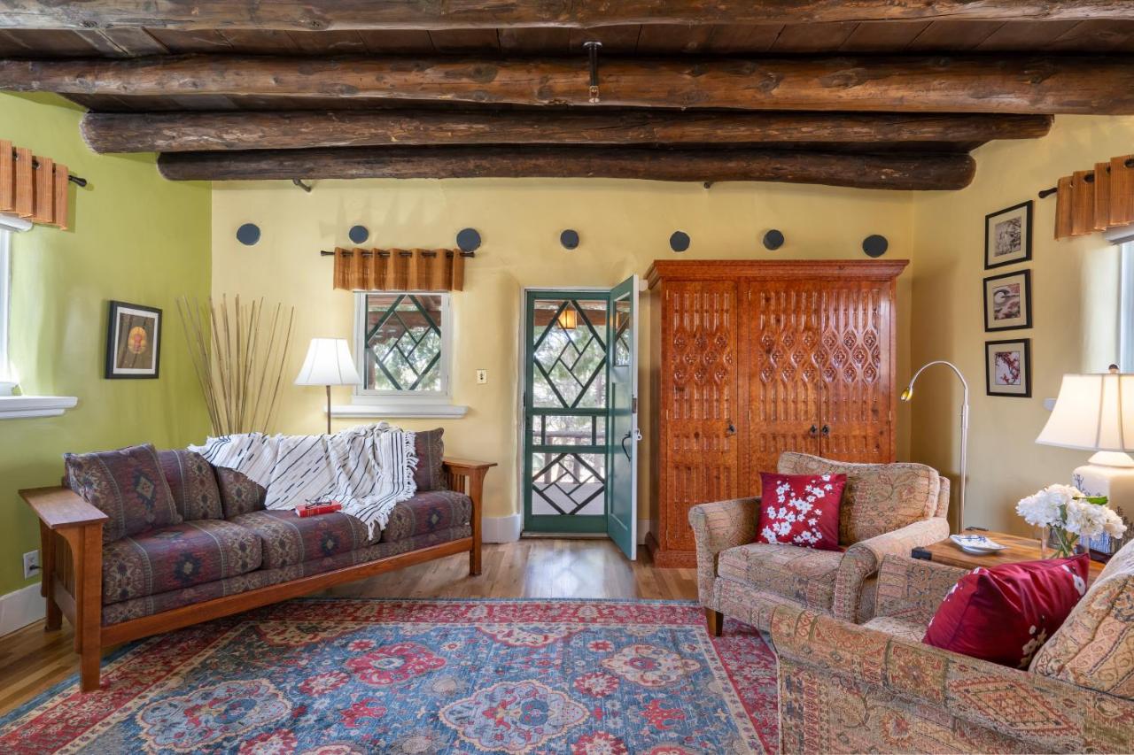 | Inn of the Turquoise Bear