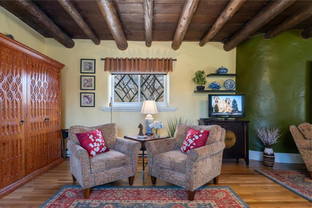 | Inn of the Turquoise Bear