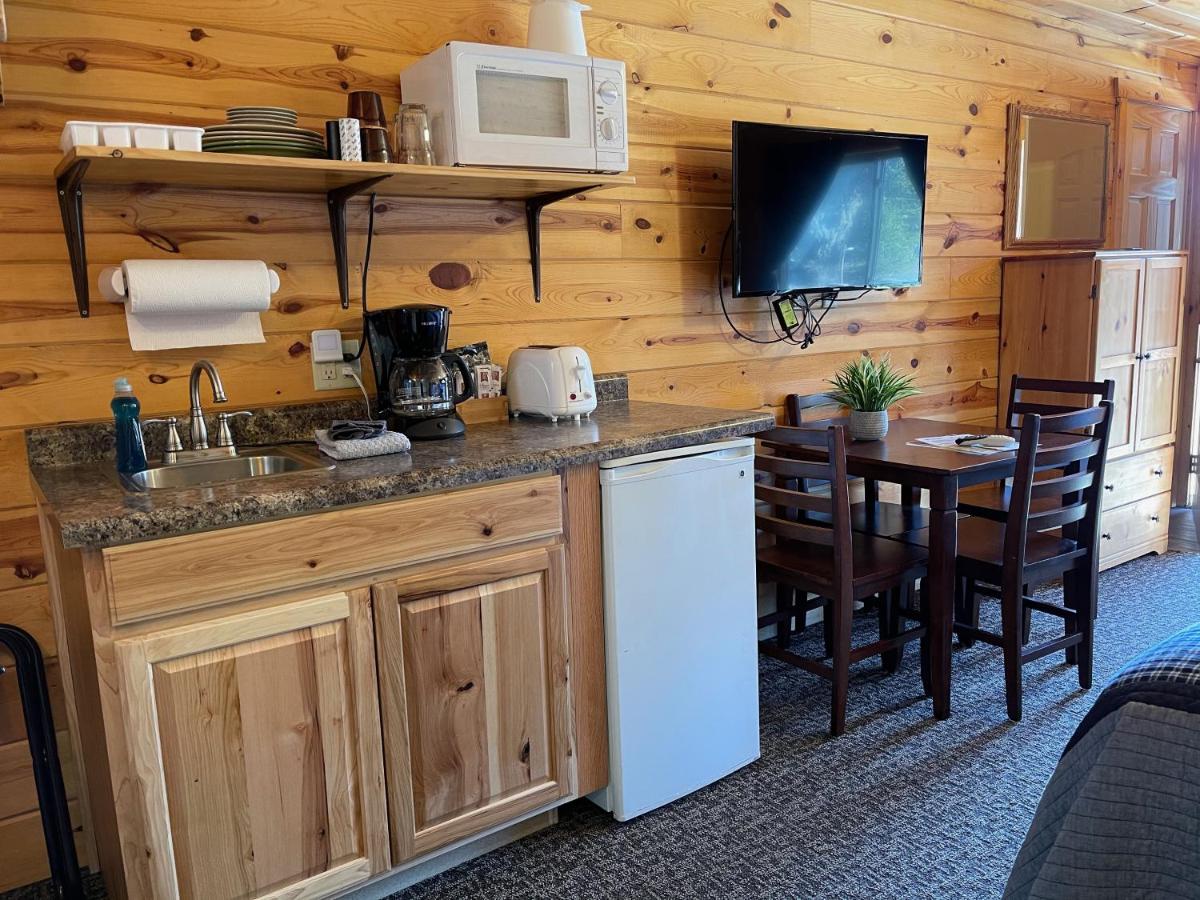 | Mountain View Lodge & Cabins