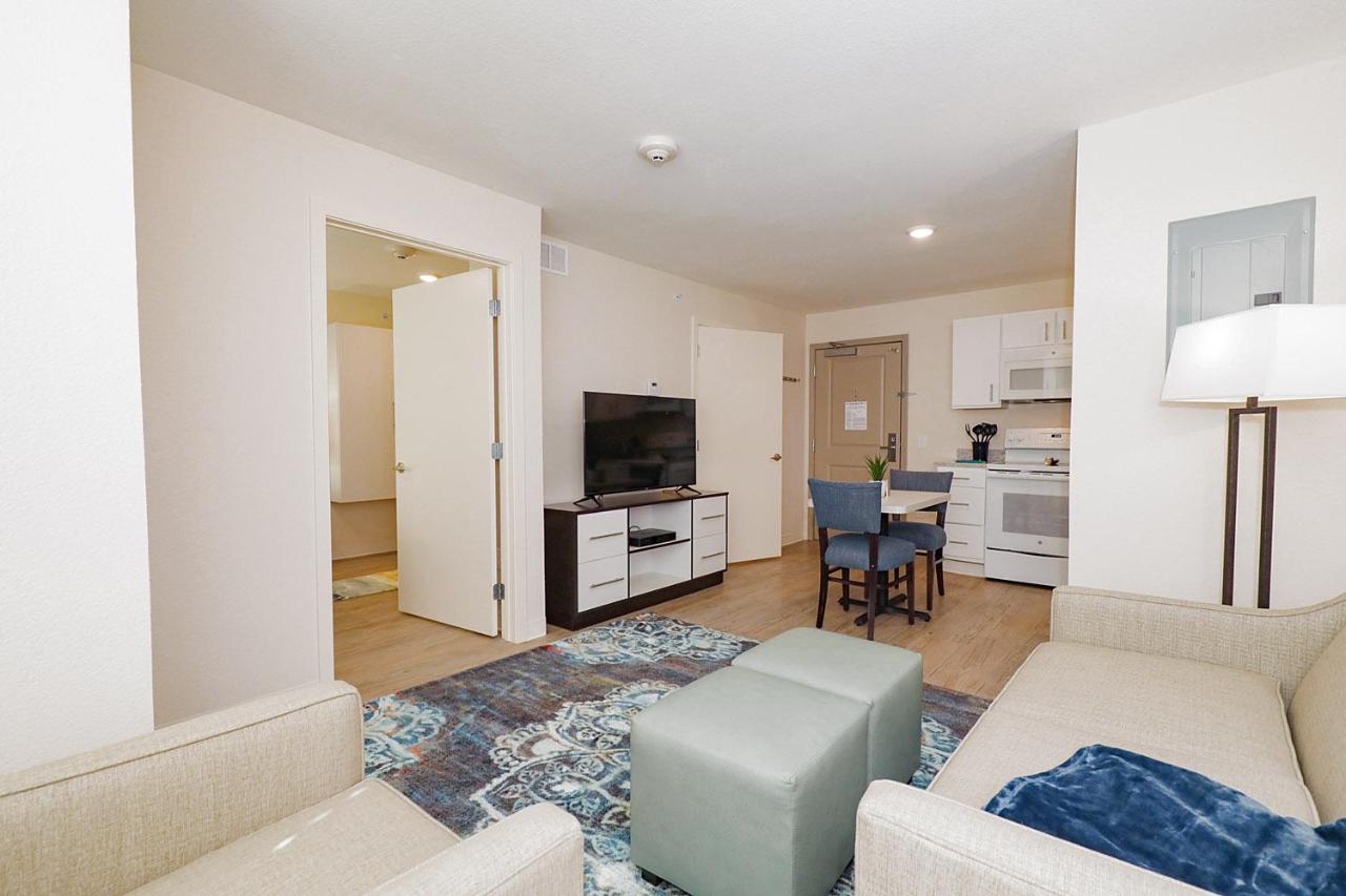 Suite at Parks Residential -Richardson