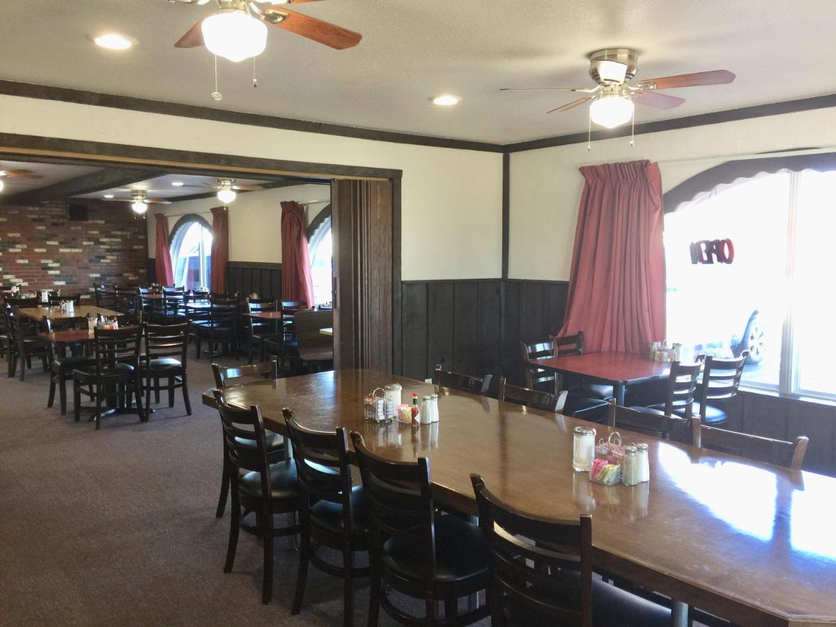  | Downtown Motel Woodward