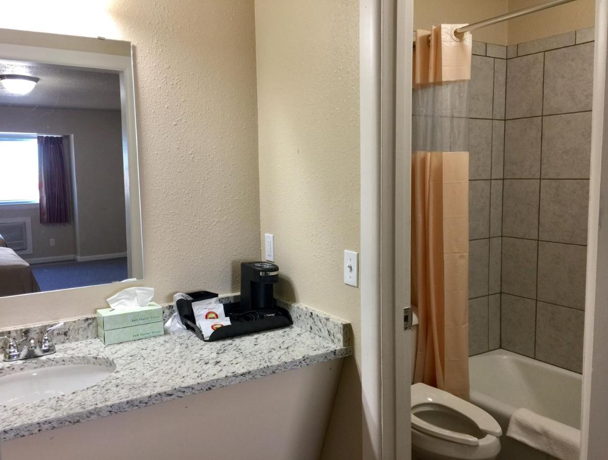  | Downtown Motel Woodward