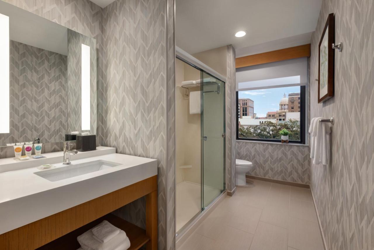 King Room with View at Hyatt Place Houston Downtown