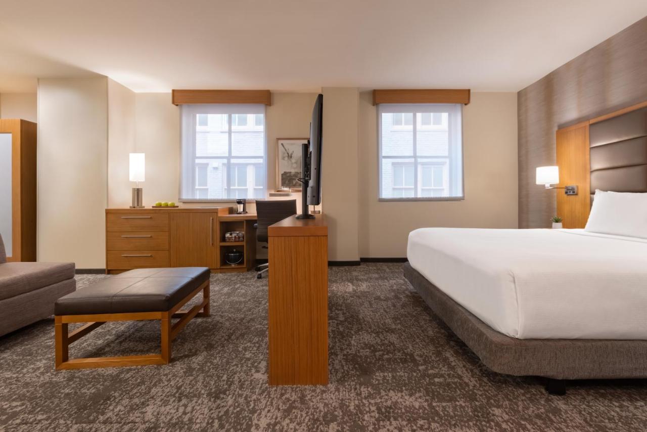 King Room - Disability Access at Hyatt Place Houston Downtown