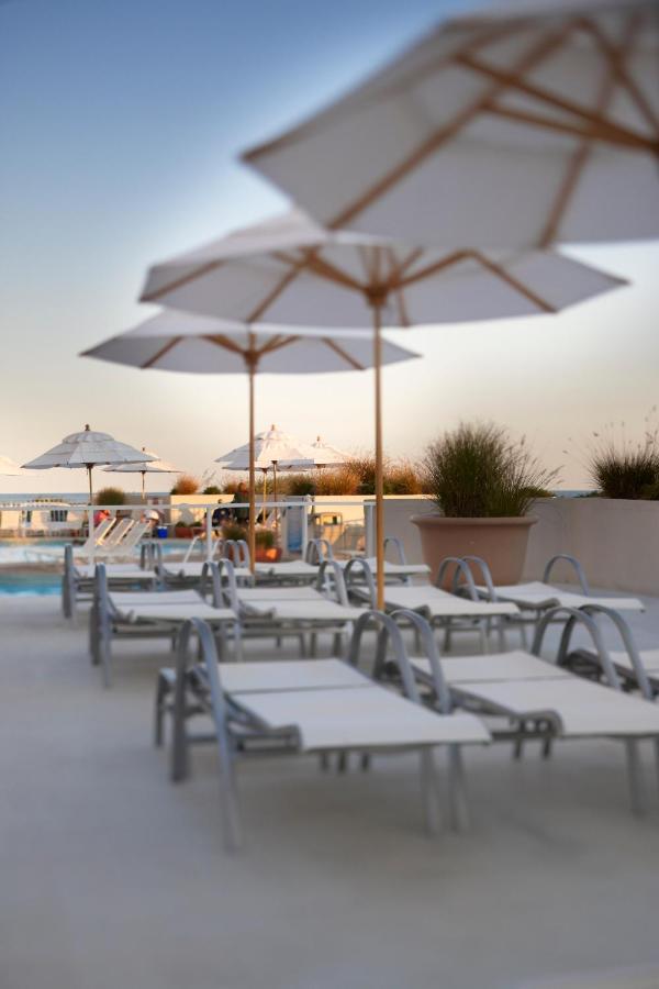| Port Royal Oceanfront Hotel